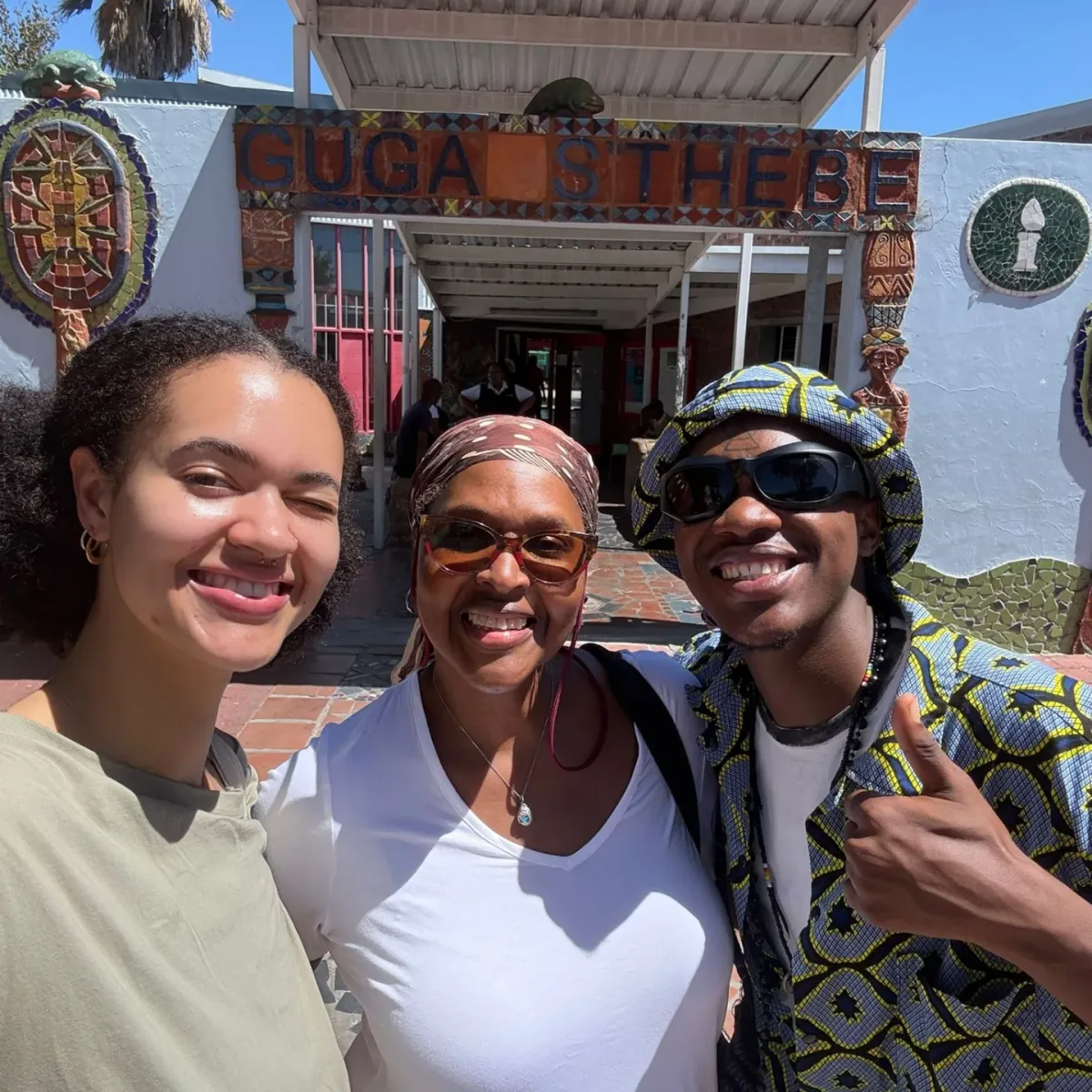 Guests and Masande at the Guga S'thebe entrance